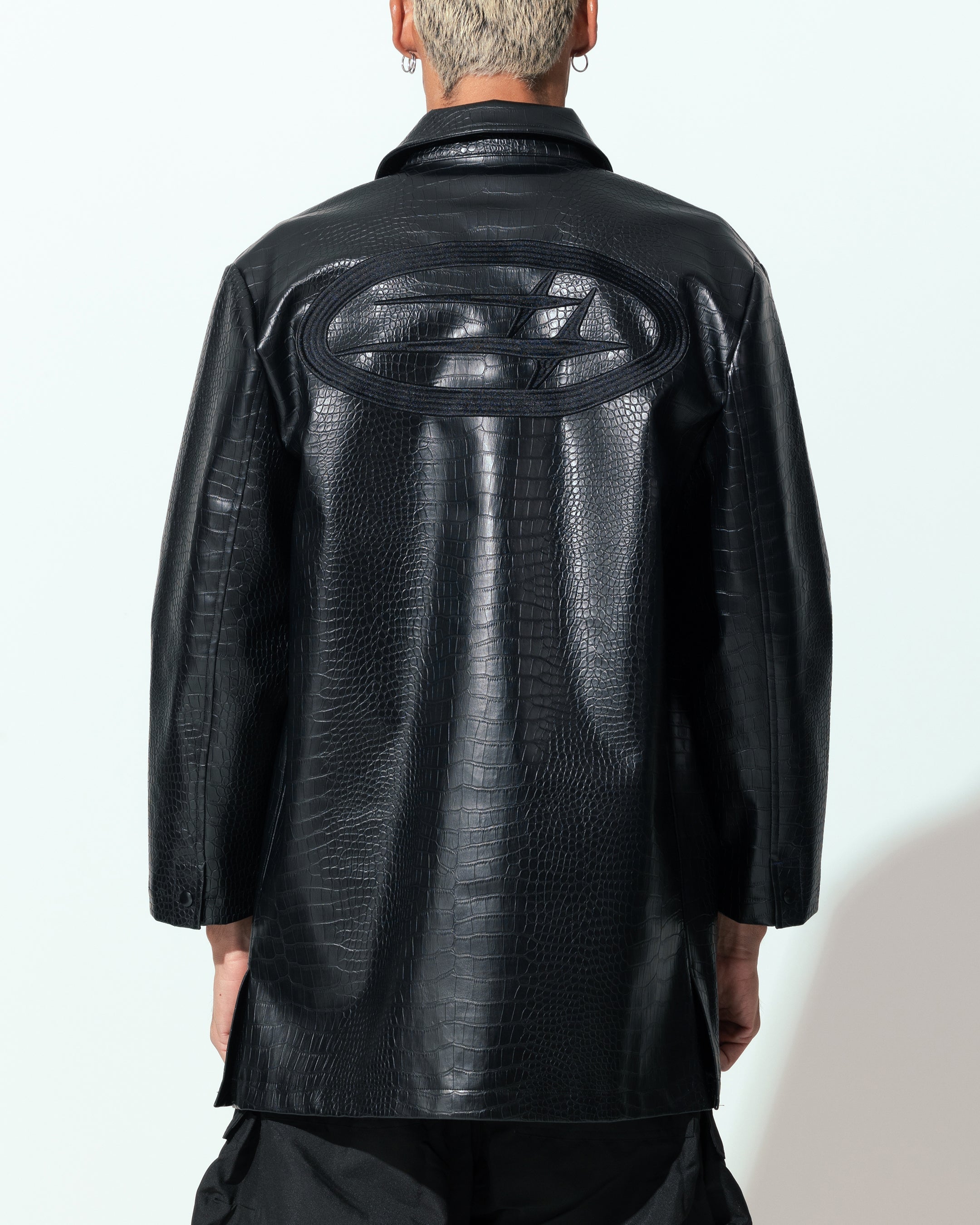 Loiter Atmosphere Trench Coat Black