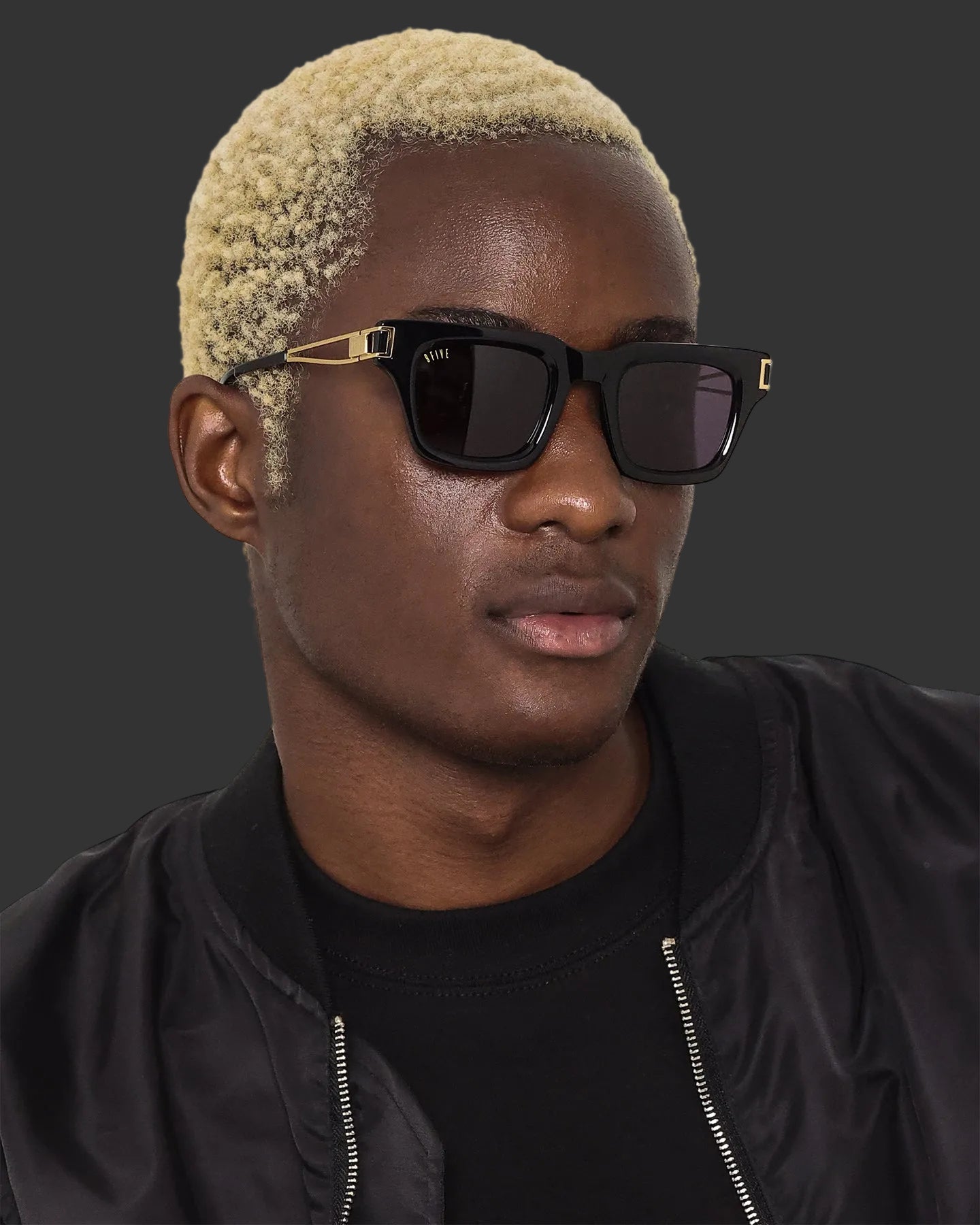 9FIVE Avenue Sunglasses Black/Gold